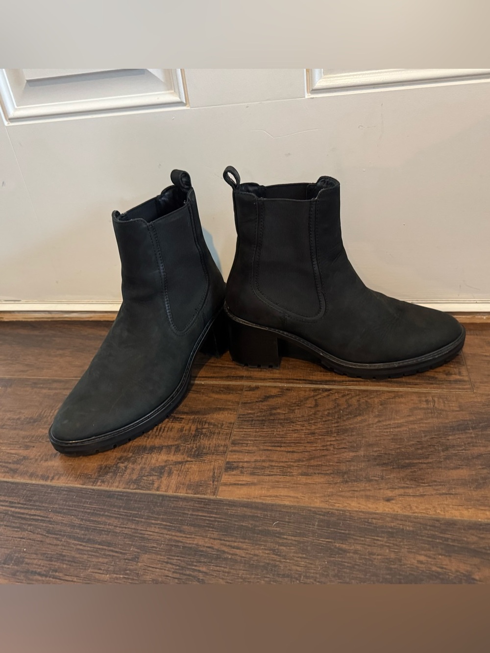 Thursday Boot Co Everyday Black Leather Heeled Chelsea‎ Boots Women 8 US